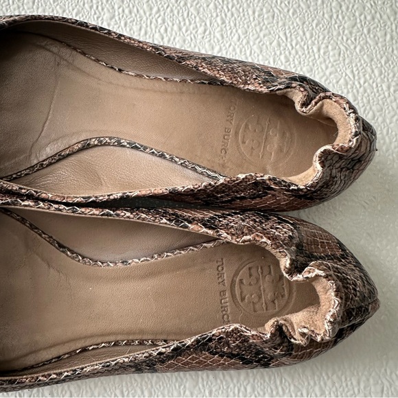 Tory Burch Snakeskin Reva Ballet Flats size 7 - Picture 4 of 13